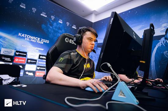 欧摩威单雷达AEB方案即将量产引领安全驾驶新潮流